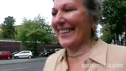 Panas MILF bokeptantetoge