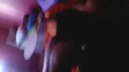 Como es tante toge buka baju con UNA