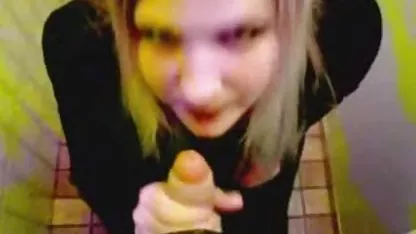 2 video toge mulus sepong ejakulasi di dalam